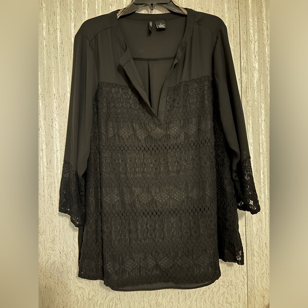 New Directions Black Lace Blouse